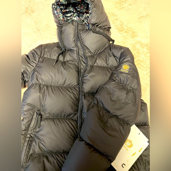 kanuk Jackets & Blazers - Kanuk brand new molly jacket